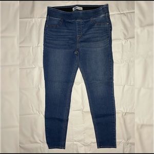 Old Navy Rockstar Jegging